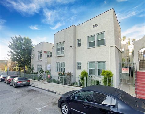 Wilcox ave - Nearby homes similar to 803 Wilcox Ave #10 have recently sold between $490K to $844K at an average of $630 per square foot. SOLD APR 20, 2023. $490,000 Last Sold Price. 1 Bed. 1 Bath. 694 Sq. Ft. 525 N Sycamore Ave #417, Los Angeles, CA 90036. DPP.